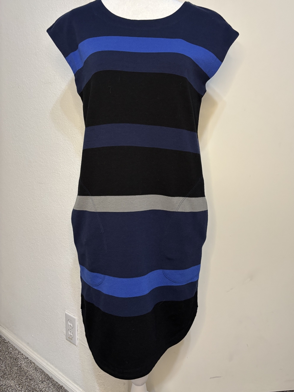 Max Studio Striped Colorblock Ponte Knit Dress With Pockets Sz XS